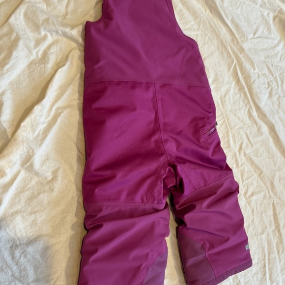 Patagonia snow pile bib 2T, snow suit, snow pants - Picture 2 of 11